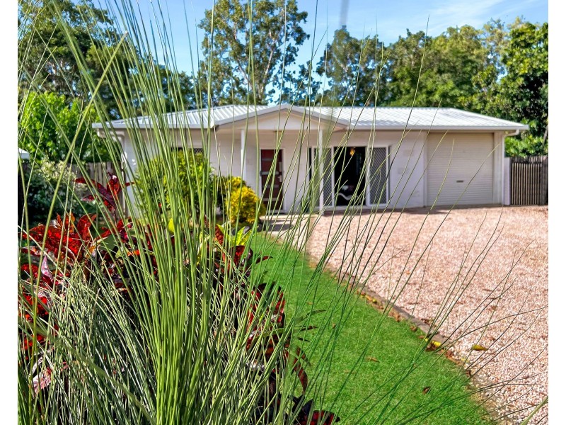 16 Queenscliff Close, Kewarra Beach QLD 4879