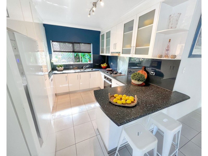 16 Queenscliff Close, Kewarra Beach QLD 4879