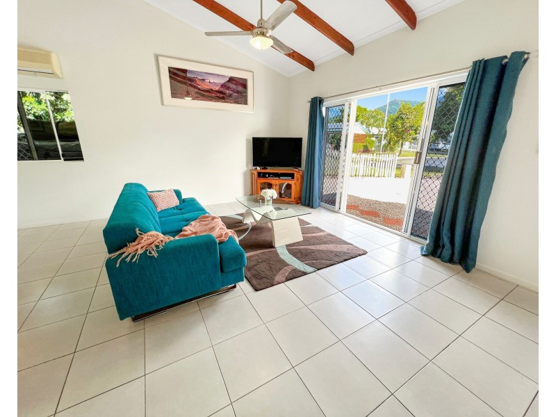 16 Queenscliff Close, Kewarra Beach QLD 4879
