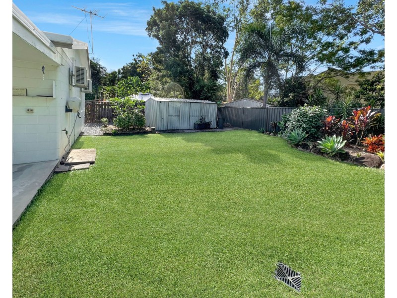 16 Queenscliff Close, Kewarra Beach QLD 4879
