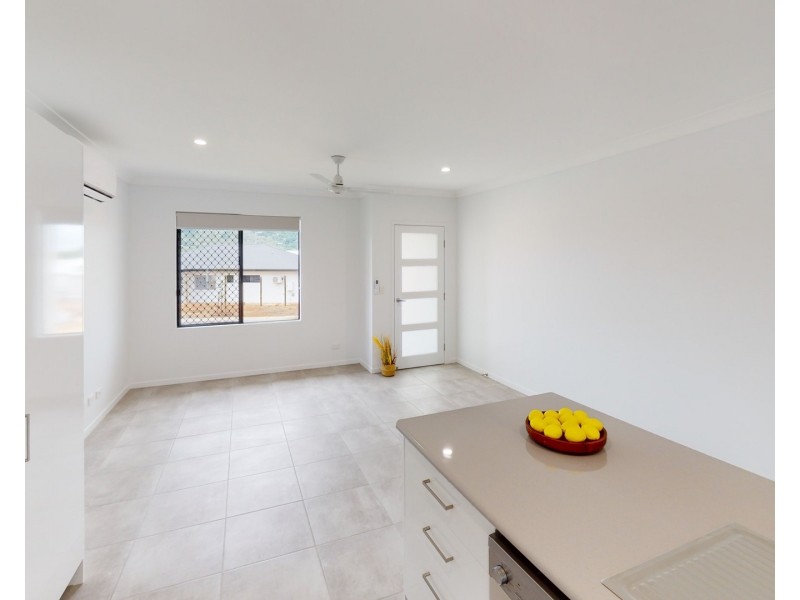 19 Saltwater Circuit, Trinity Beach QLD 4879