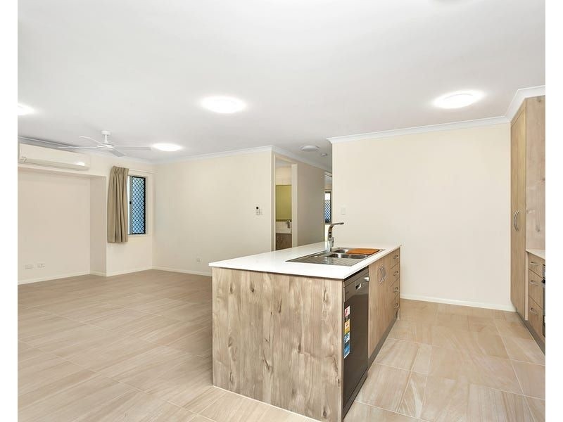 2/3 Ainscow Drive, Bentley Park QLD 4869