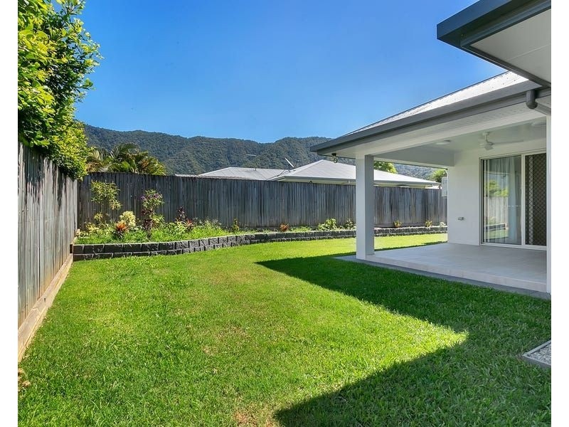 2/3 Ainscow Drive, Bentley Park QLD 4869