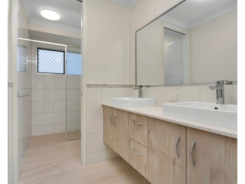 2/3 Ainscow Drive, Bentley Park QLD 4869