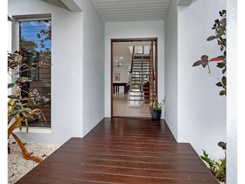 26 Catamaran Circuit, Trinity Beach QLD 4879