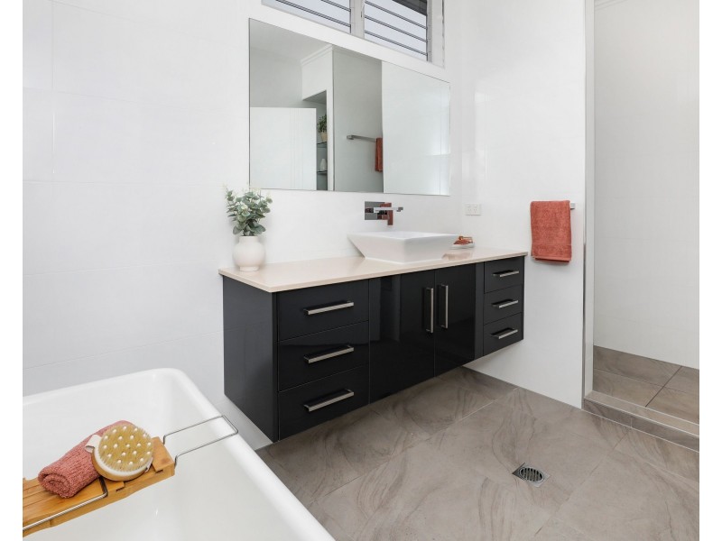 26 Catamaran Circuit, Trinity Beach QLD 4879