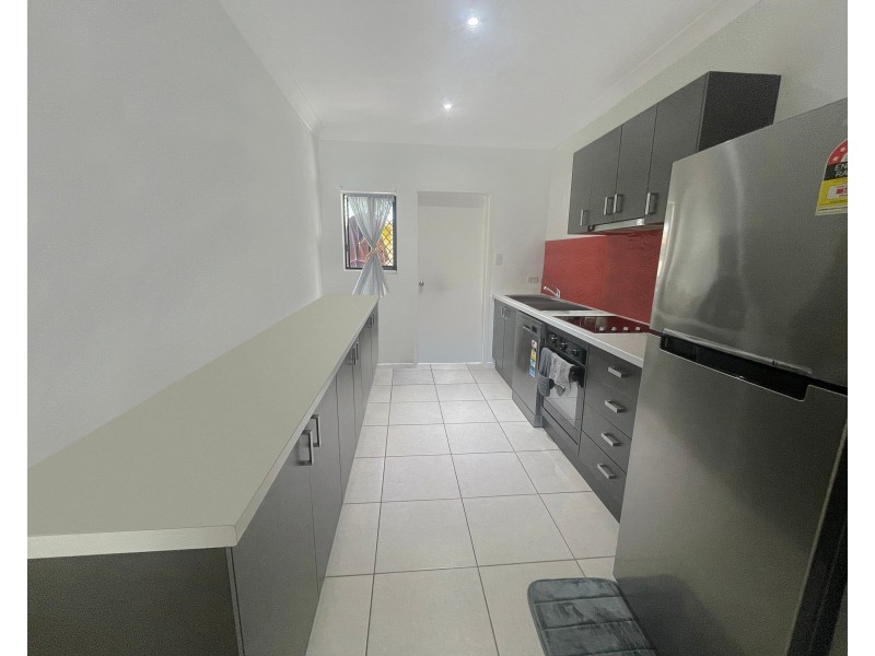 22/3-9 Stratford Parade, Stratford QLD 4870