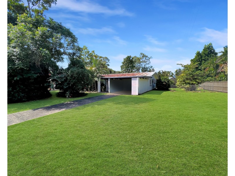 7-9 Karloo Close, Woree QLD 4868