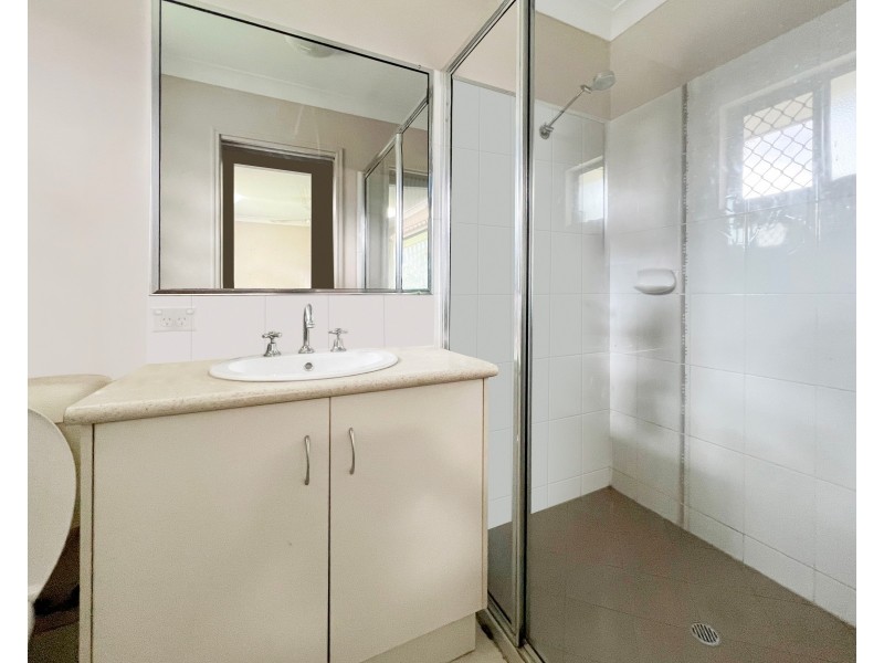 7 Cliffdale Street, Bentley Park QLD 4869