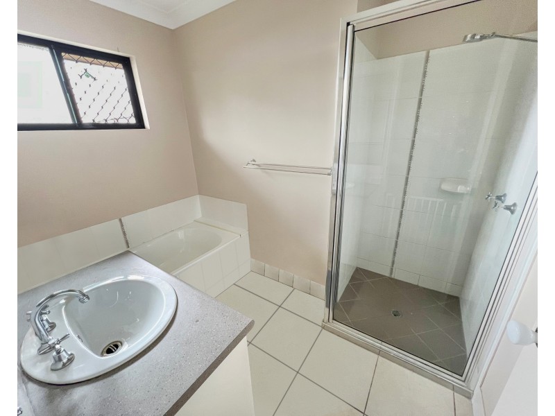 7 Cliffdale Street, Bentley Park QLD 4869