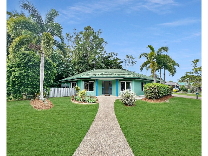 8 Greenhaven St, Clifton Beach QLD 4879