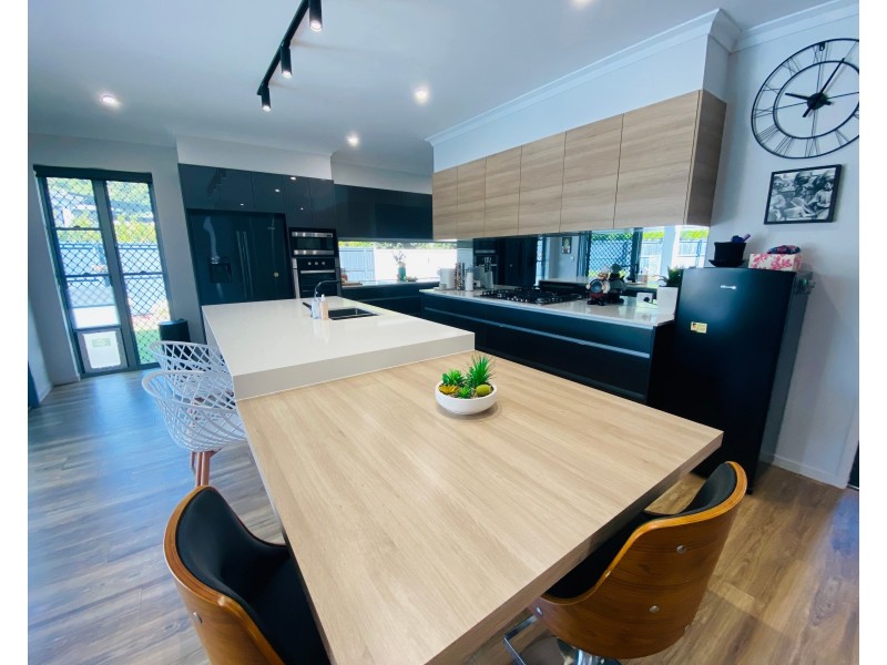 15 Whipbird Drive, Smithfield QLD 4878