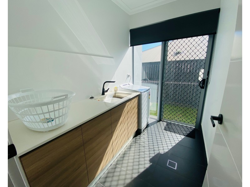 15 Whipbird Drive, Smithfield QLD 4878