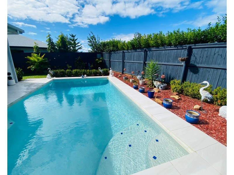 15 Whipbird Drive, Smithfield QLD 4878