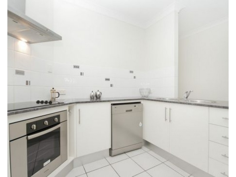 10/72 Digger Street, Cairns North QLD 4870