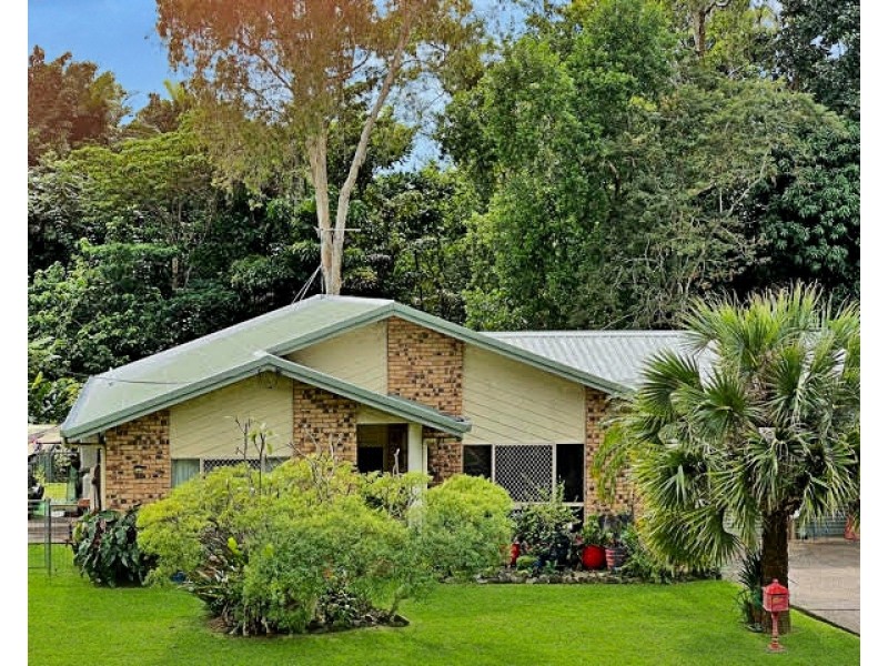 34 Callum Street, Mooroobool QLD 4870