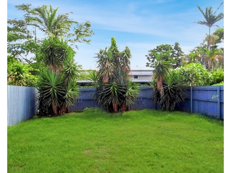 1/111 Tills Street, Westcourt QLD 4870