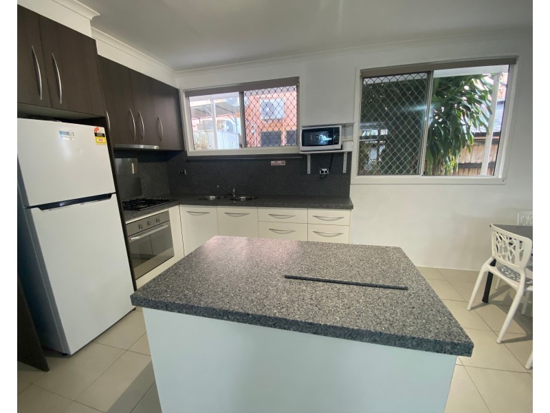 2/189 Sheridan Street, Cairns North QLD 4870