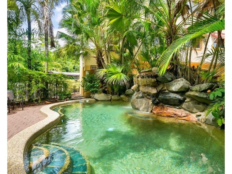5/5-9 Gelling Street, Cairns North QLD 4870