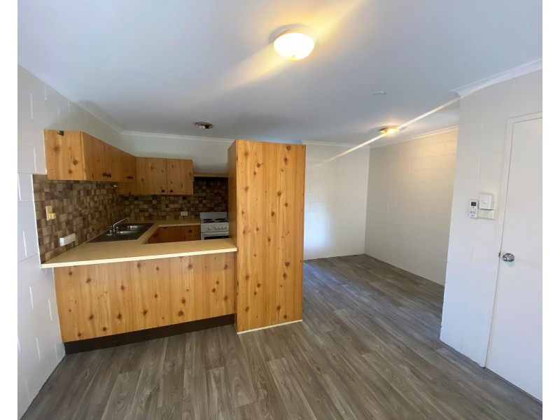 25/439 Severin Street, Manunda QLD 4870