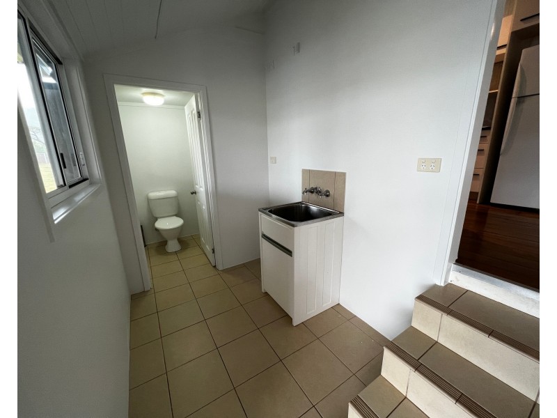 11 Warden Street, Kamerunga QLD 4870