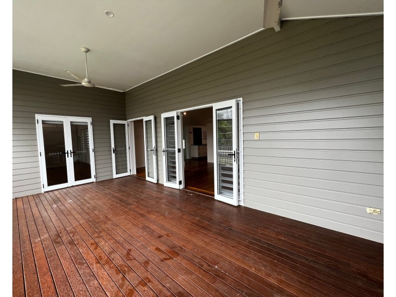 11 Warden Street, Kamerunga QLD 4870