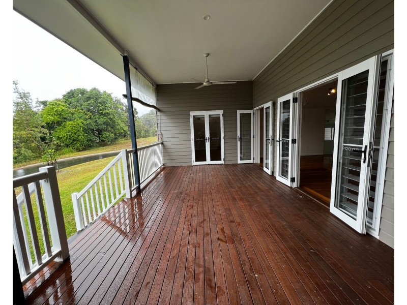 11 Warden Street, Kamerunga QLD 4870