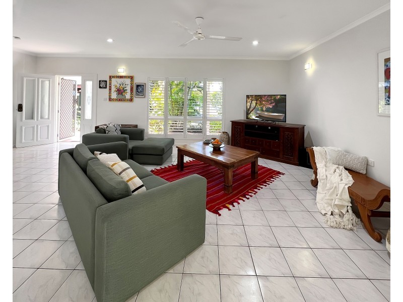 3 Michaelmas Close, Clifton Beach QLD 4879