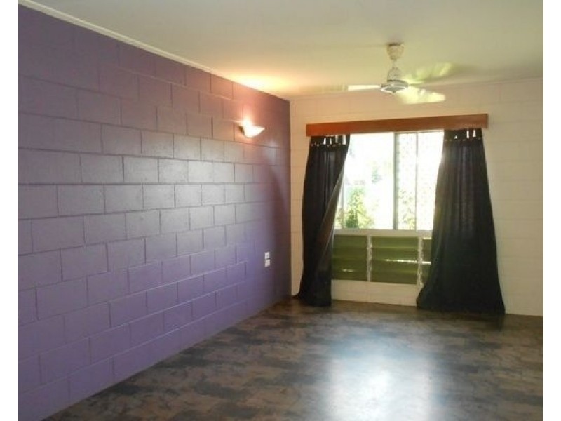 2/7 Mahogany Street, Manoora QLD 4870