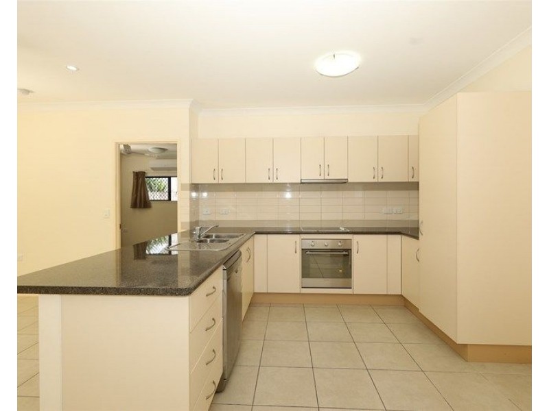 127 Fitzmaurice Drive, Bentley Park QLD 4869