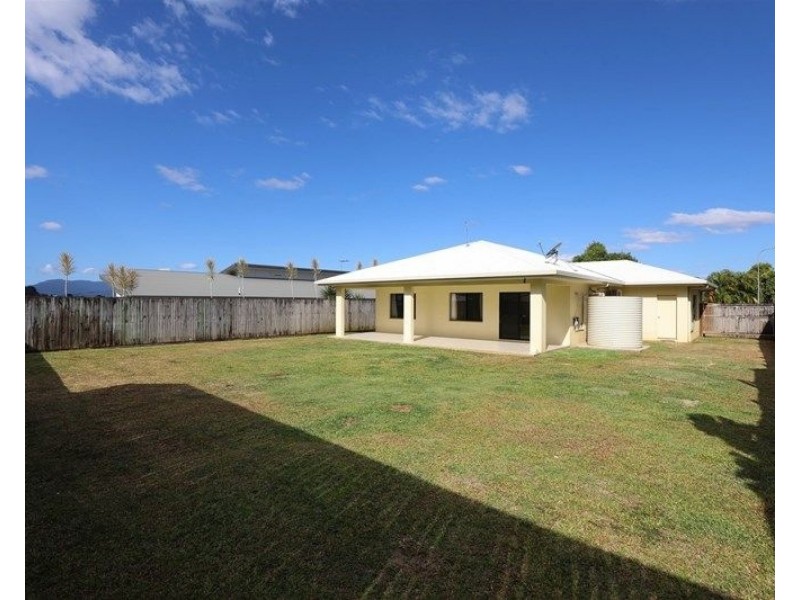 127 Fitzmaurice Drive, Bentley Park QLD 4869