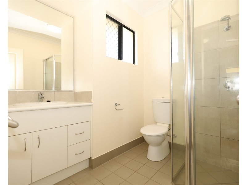 127 Fitzmaurice Drive, Bentley Park QLD 4869