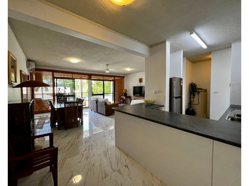5/5-7 Amphora Street, Palm Cove QLD 4879