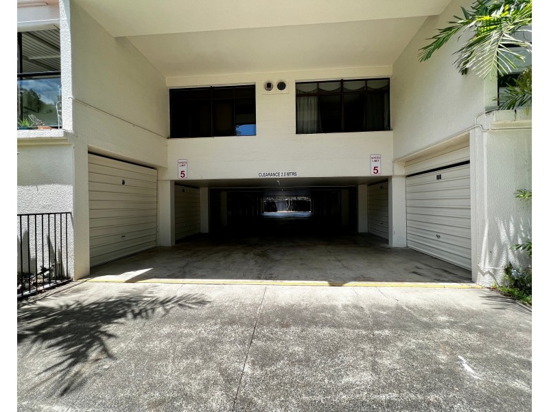 5/5-7 Amphora Street, Palm Cove QLD 4879
