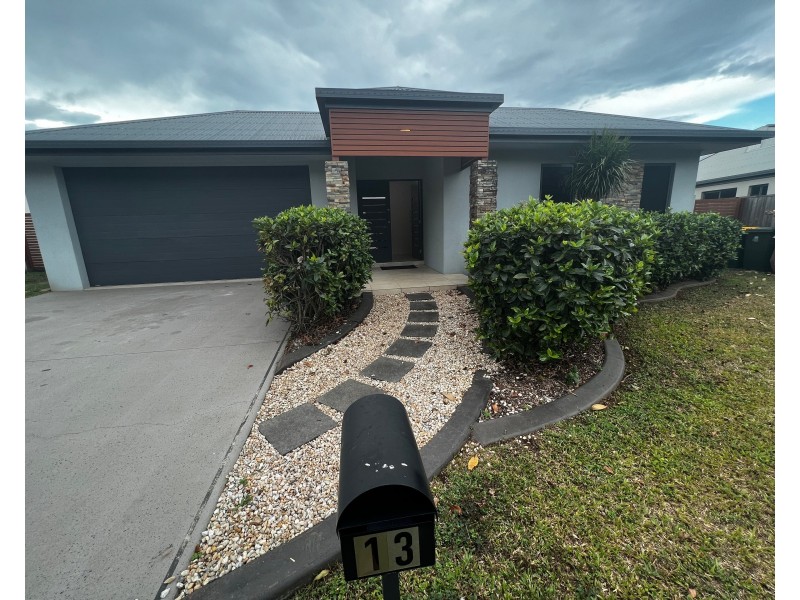 13 Raffles Avenue, Redlynch QLD 4870