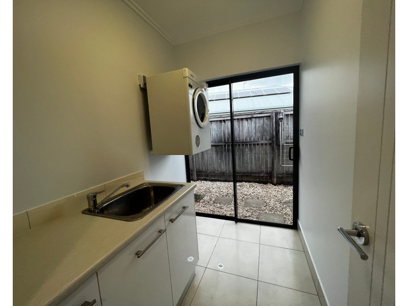 13 Raffles Avenue, Redlynch QLD 4870