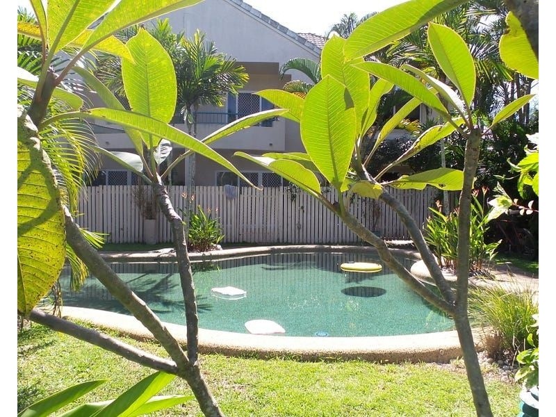 11/34-40 Lily Street, Cairns North QLD 4870