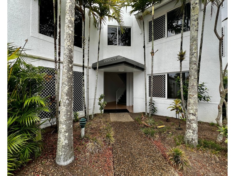 11/34-40 Lily Street, Cairns North QLD 4870