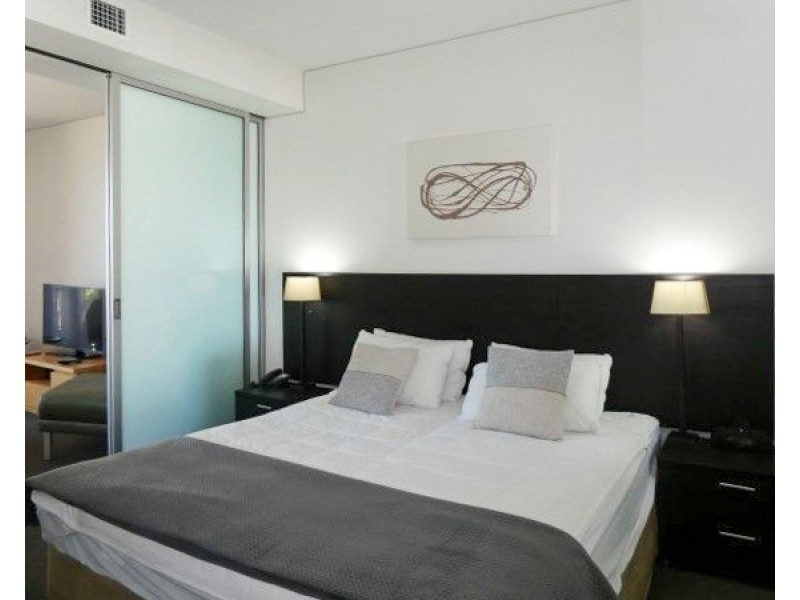 215/1 Marlin Parade, Cairns City QLD 4870