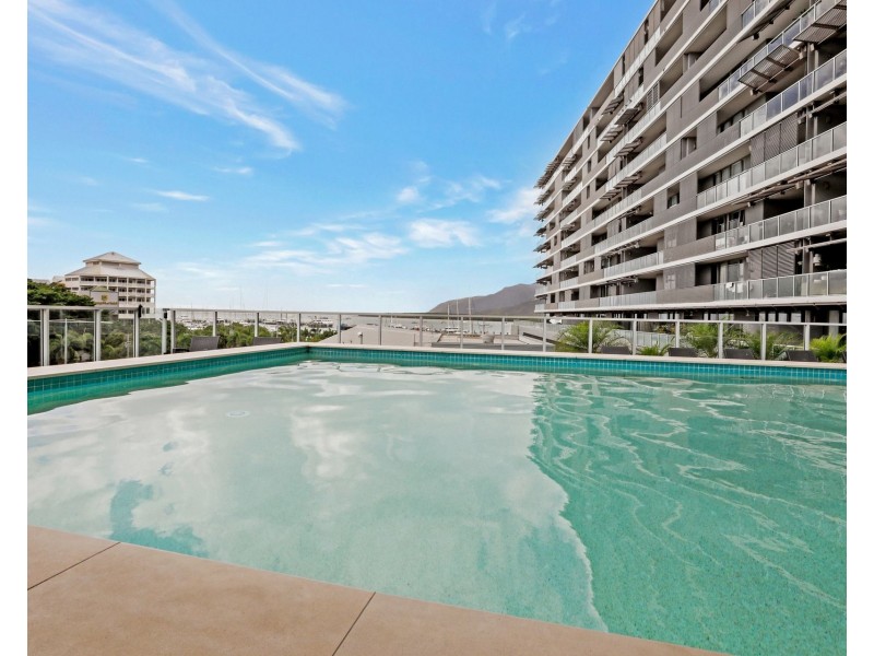 215/1 Marlin Parade, Cairns City QLD 4870