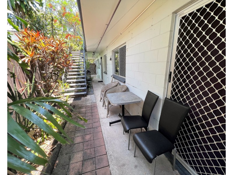 1/5 Thomas Street, Cairns North QLD 4870