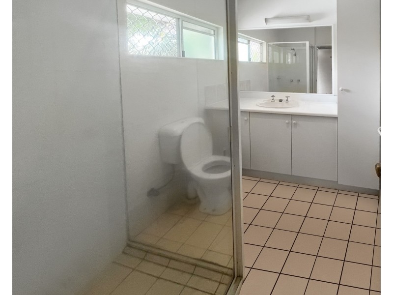 8/6 Springfield Crescent, Manoora QLD 4870