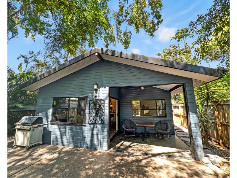 5 Phillips Street, Machans Beach QLD 4878