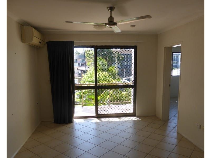 11/215 Mcleod Street, Cairns North QLD 4870