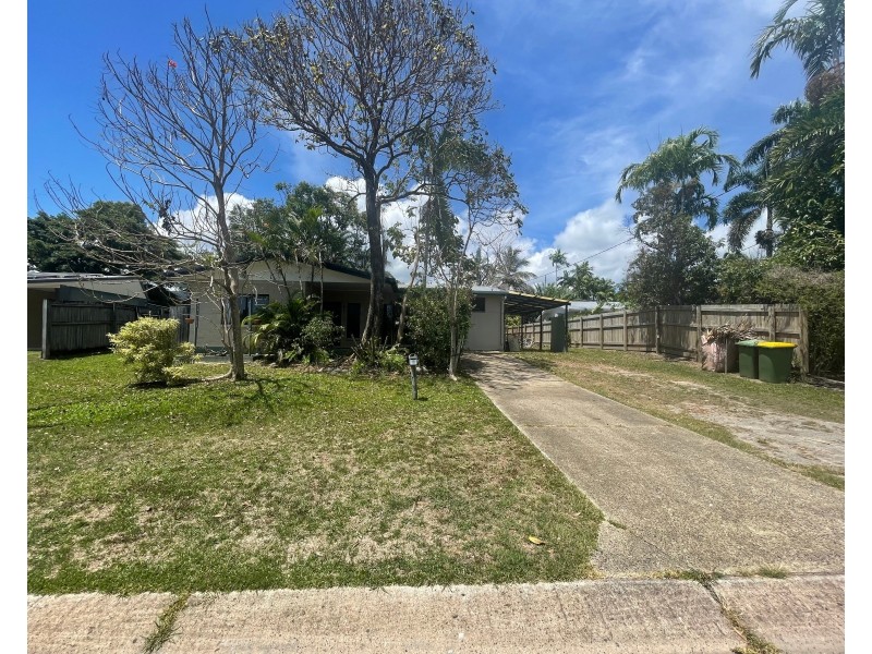 7 Dromana Close, Kewarra Beach QLD 4879