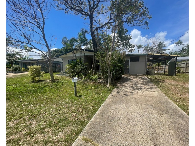 7 Dromana Close, Kewarra Beach QLD 4879