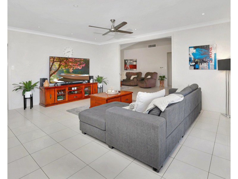 28 Selwyn Circuit, Trinity Park QLD 4879