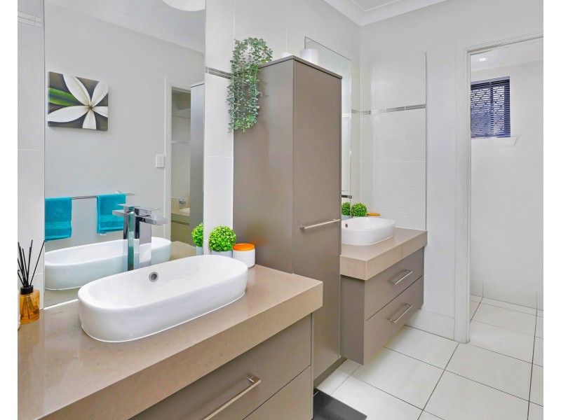 28 Selwyn Circuit, Trinity Park QLD 4879