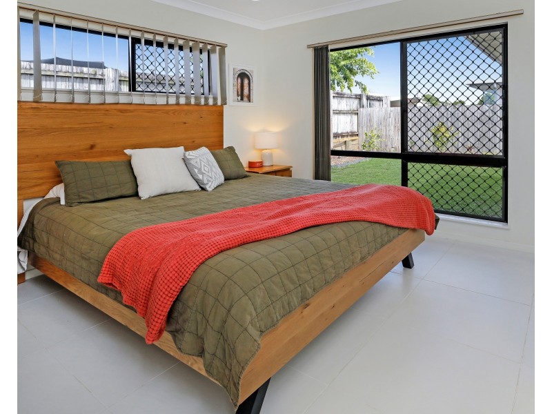 11 The Avenue, Trinity Park QLD 4879