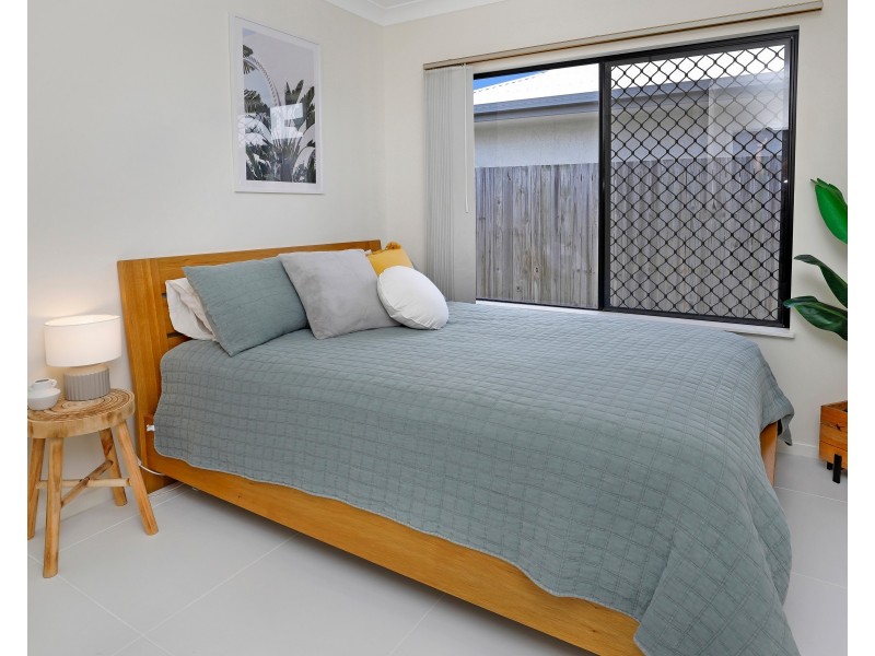 11 The Avenue, Trinity Park QLD 4879